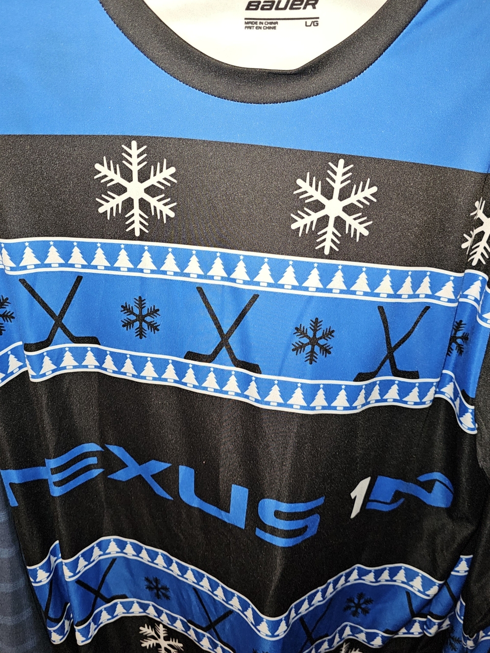 ❤️ GUC Size Large Bauer Nexus Blue & Black Men's Sweater - Picture 2 of 6
